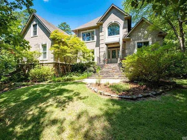 13 Somersett Dr, Roland, AR 72135