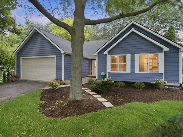 929 Alton Court, Winthrop Harbor, IL 60096