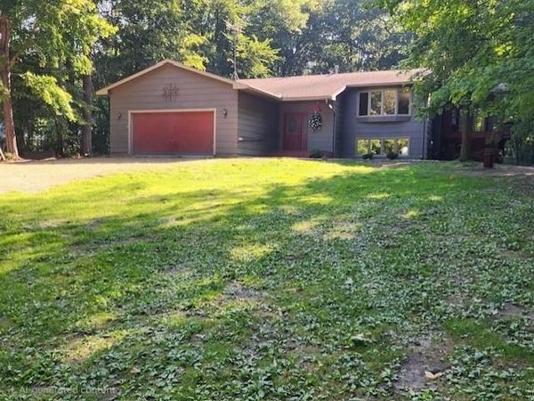 28957 Linden Avenue, Lindstrom, MN 55045