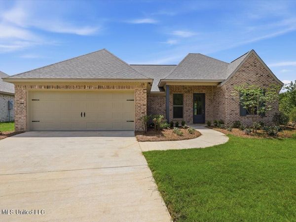 138 Stapleton Drive, Canton, MS 39046