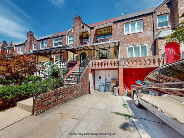 121 E 2nd Street , Brooklyn, NY 11218