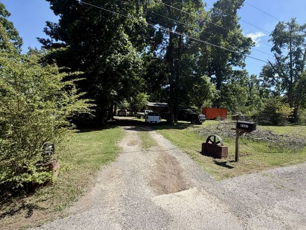 6687 Beverly Dr, Lyles, TN 37098