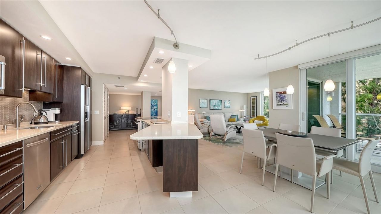2425 Gulf Of Mexico Drive, Unit 3A, Longboat Key, FL 34228 Photo
