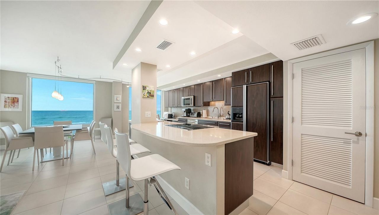 2425 Gulf Of Mexico Drive, Unit 3A, Longboat Key, FL 34228 Photo