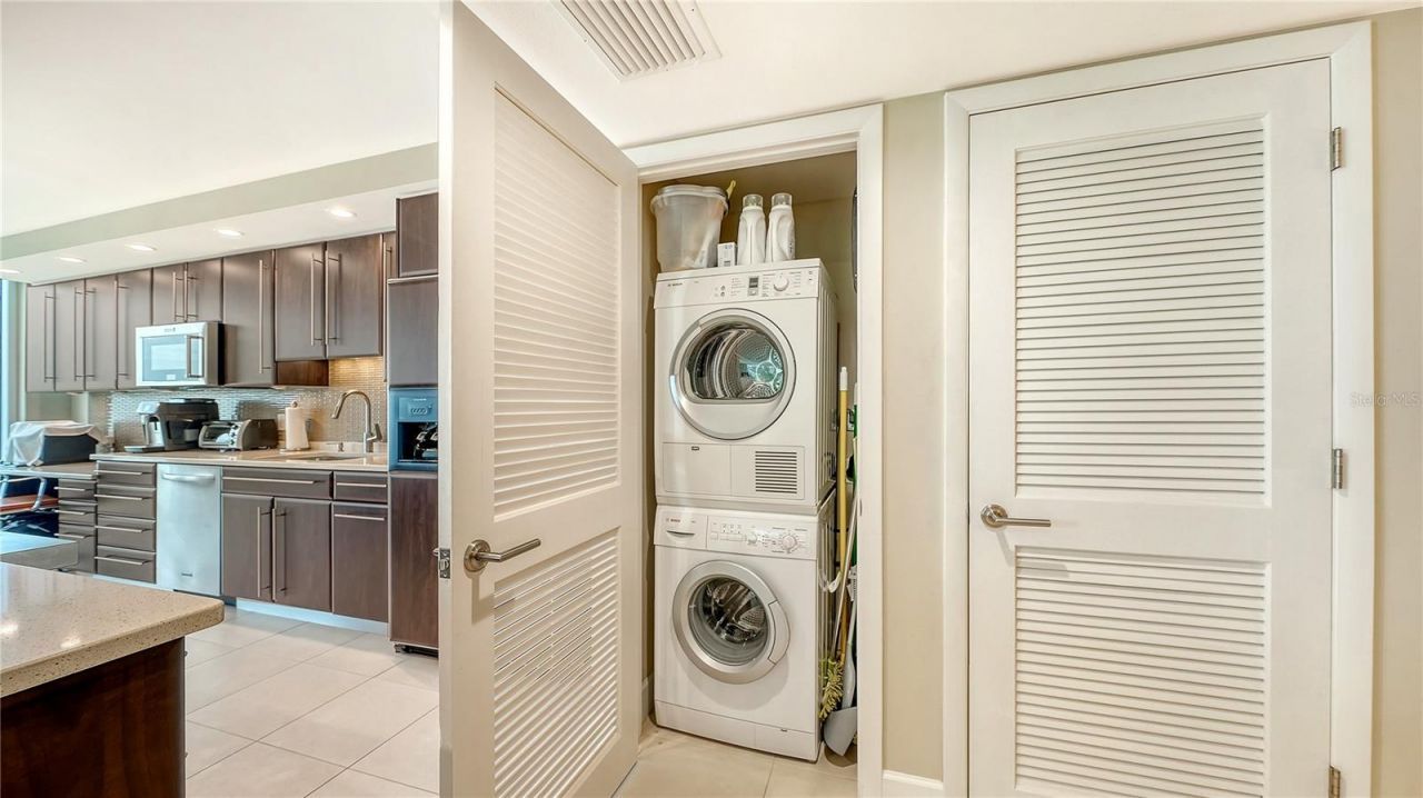 2425 Gulf Of Mexico Drive, Unit 3A, Longboat Key, FL 34228 Photo