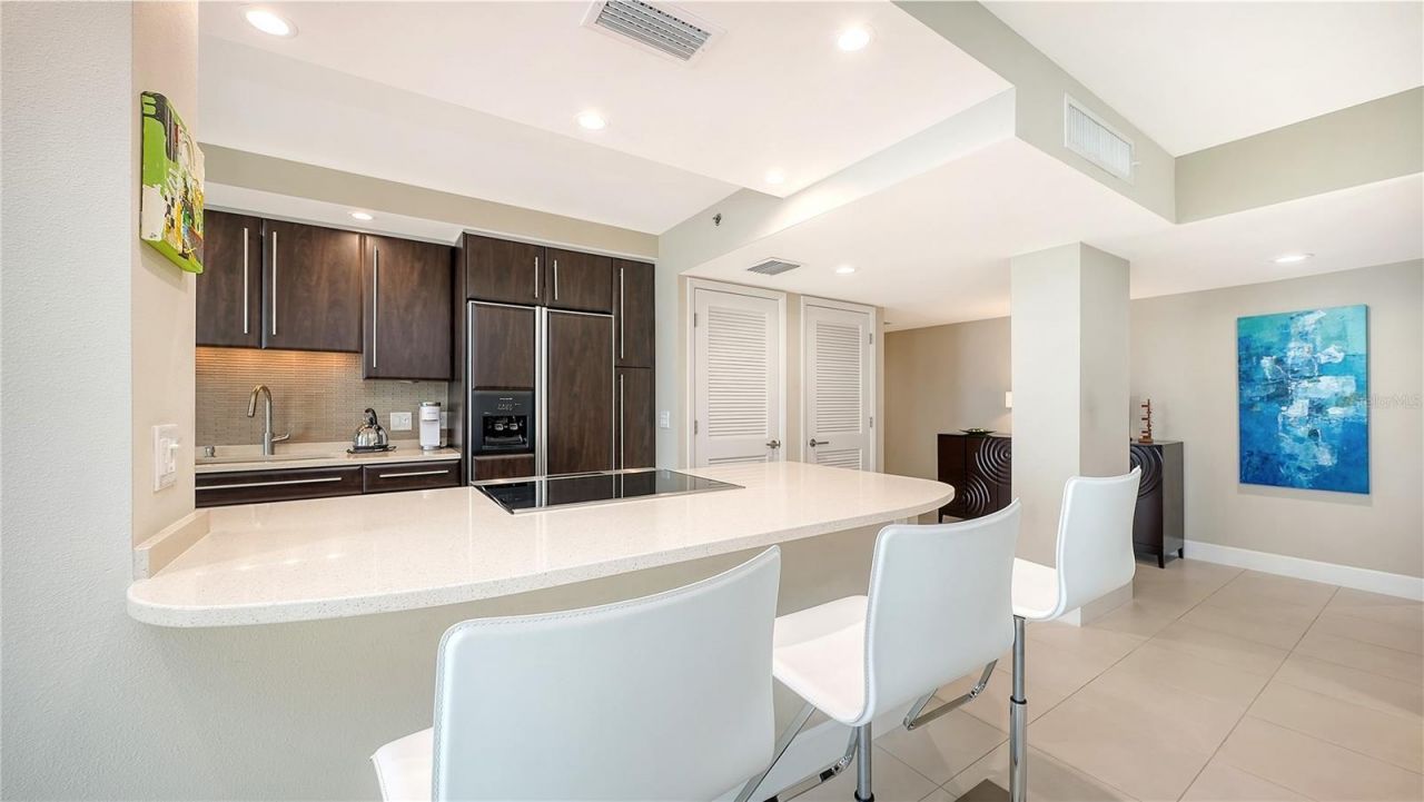 2425 Gulf Of Mexico Drive, Unit 3A, Longboat Key, FL 34228 Photo