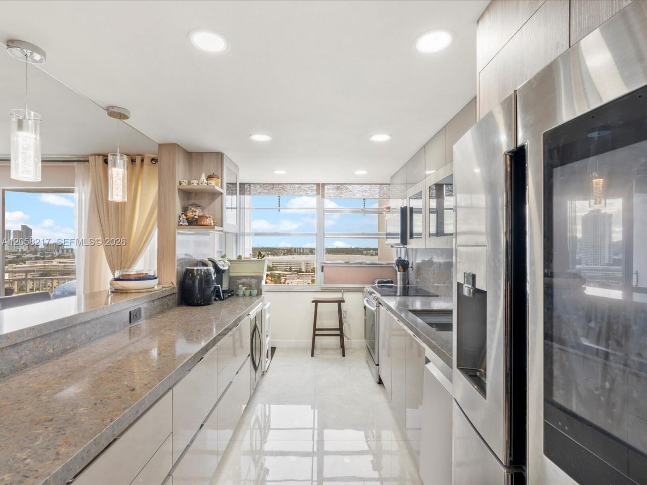 18071 Biscayne Blvd , Unit 1401, Aventura, FL 33160 Photo