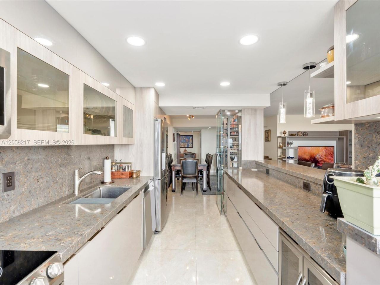 18071 Biscayne Blvd , Unit 1401, Aventura, FL 33160 Photo