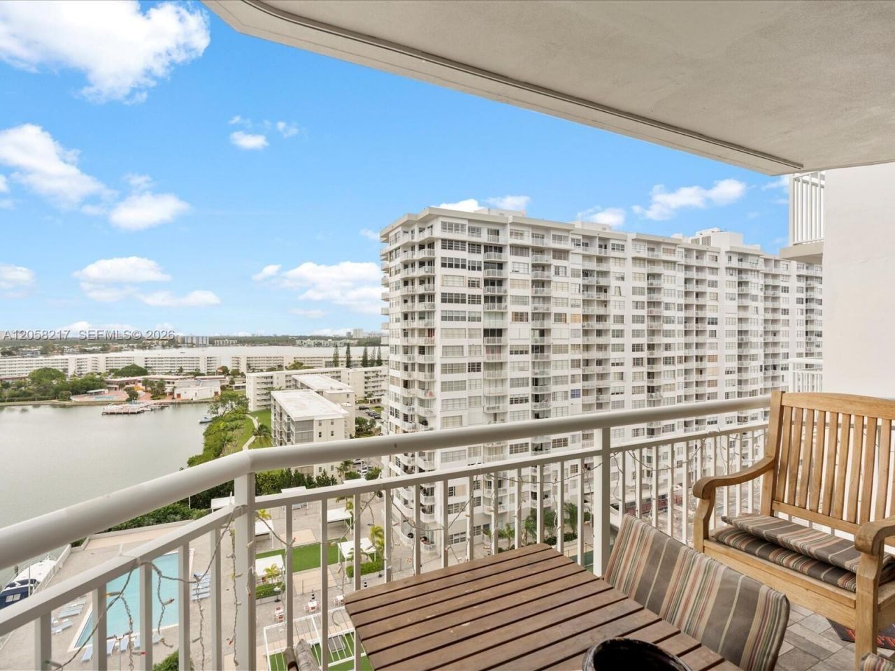 18071 Biscayne Blvd , Unit 1401, Aventura, FL 33160 Photo