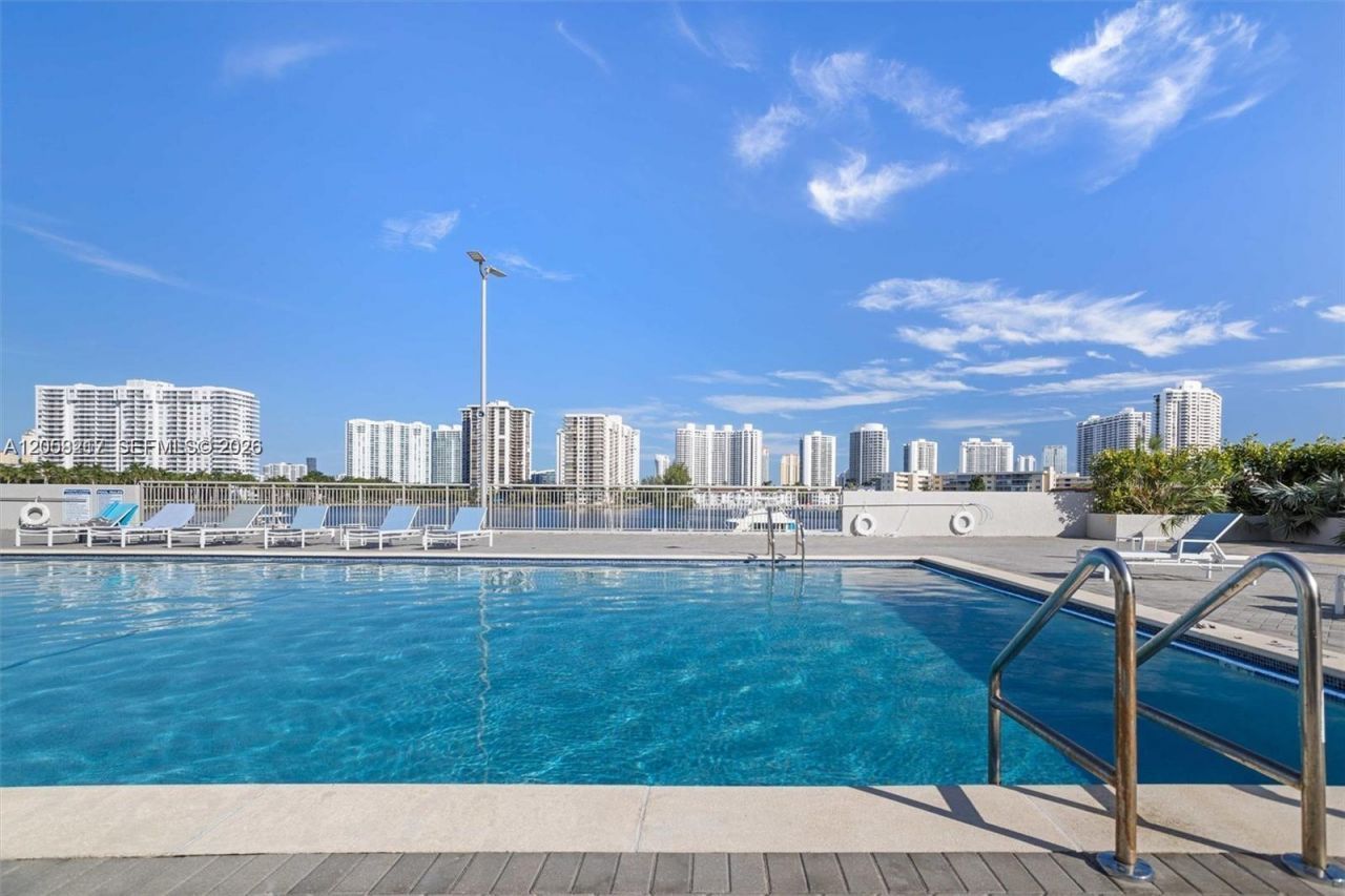18071 Biscayne Blvd , Unit 1401, Aventura, FL 33160 Photo