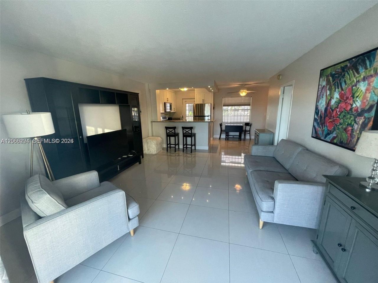 220 Kings Point Dr, Unit 303, Sunny Isles Beach, FL 33160 Photo