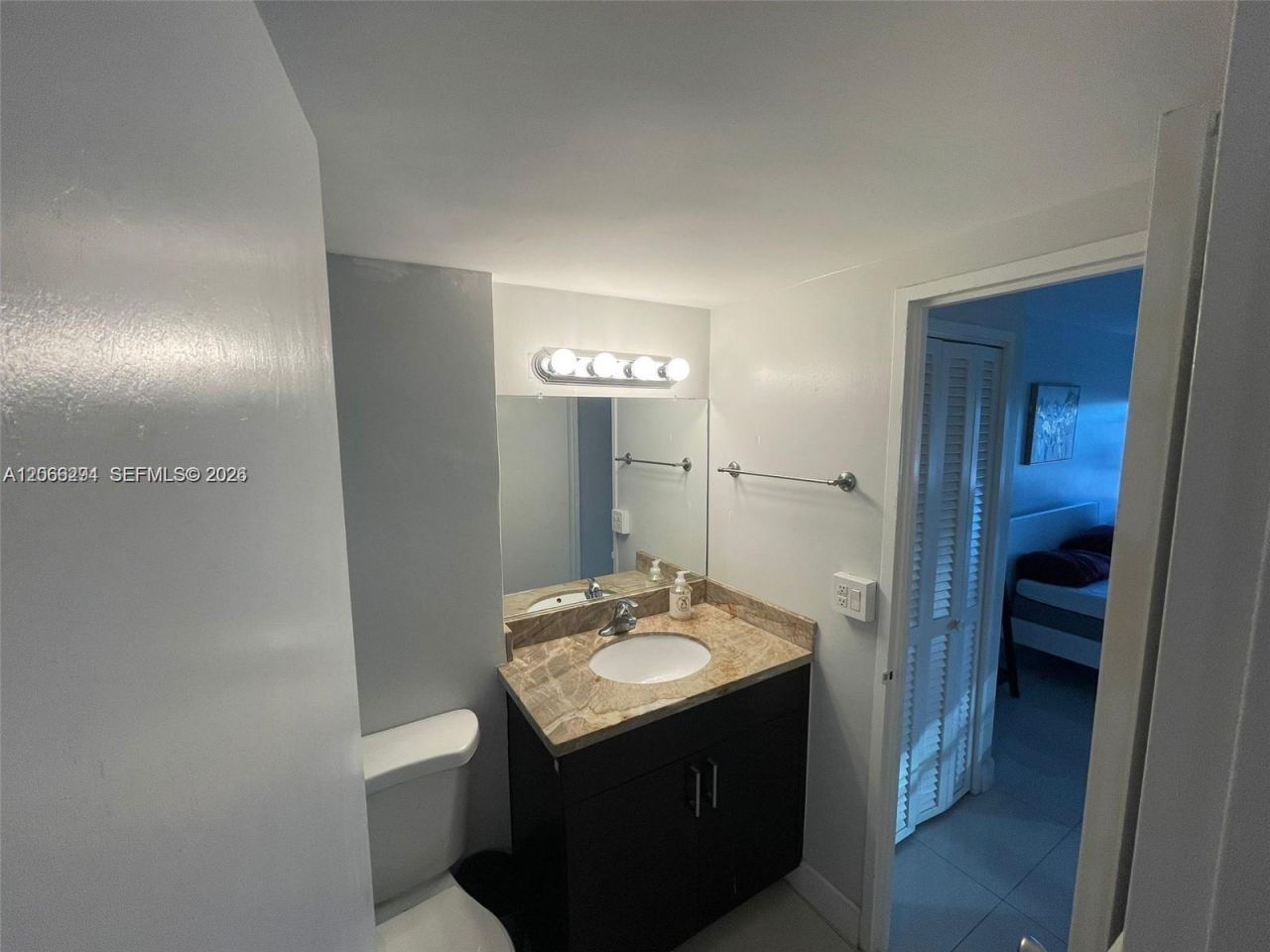 220 Kings Point Dr, Unit 303, Sunny Isles Beach, FL 33160 Photo