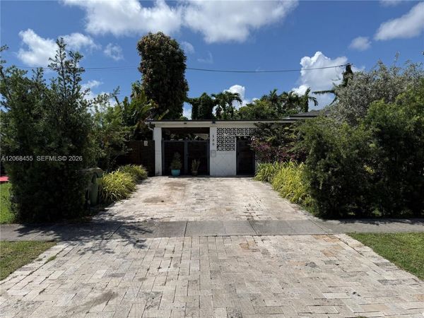 130 NE 123rd St , North Miami, FL 33161