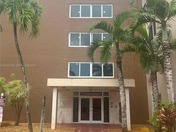 6950 Miami Gardens Dr , Unit 2-117A, Hialeah, FL 33015
