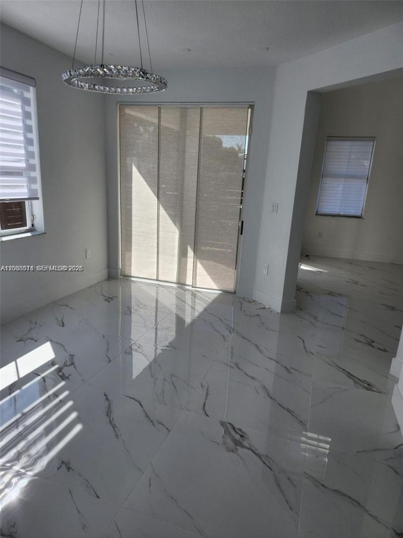 8465 NW 108th Path, Doral, FL 33178 Photo
