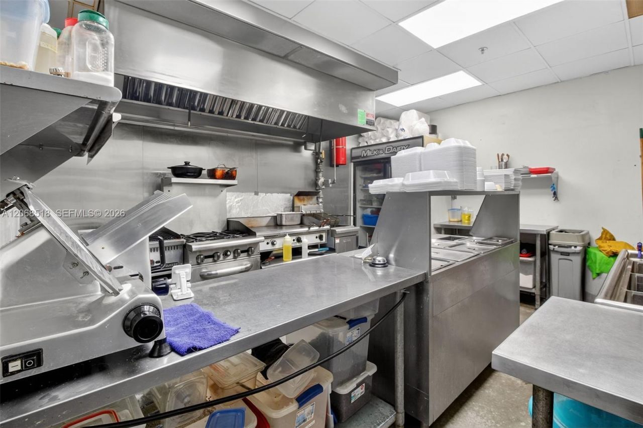 Cafeteria + Mechanic & Tire Shop For Sale â?? Two , Kendall, FL 33186 Photo