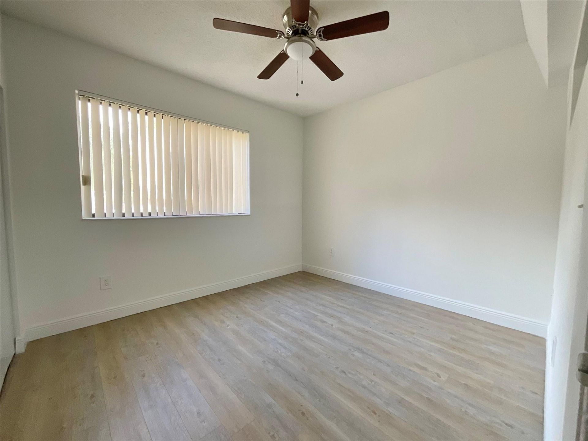 9517 Fontainebleau Boulevard, Unit 521-228, Miami, FL 33172 Photo