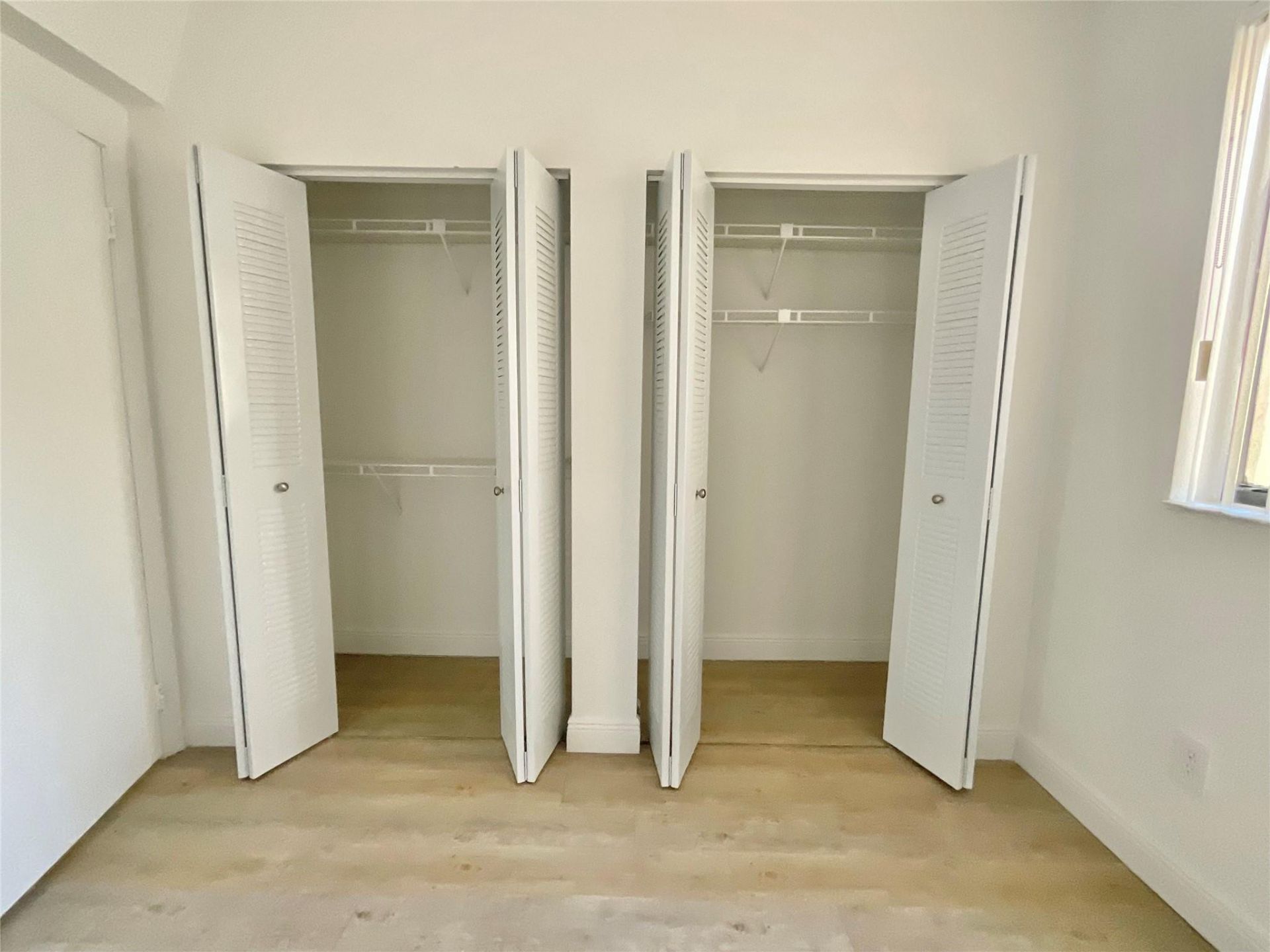 9517 Fontainebleau Boulevard, Unit 521-228, Miami, FL 33172 Photo
