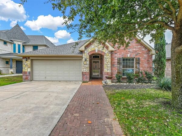5533 Grenada Drive, Fort Worth, TX 76119