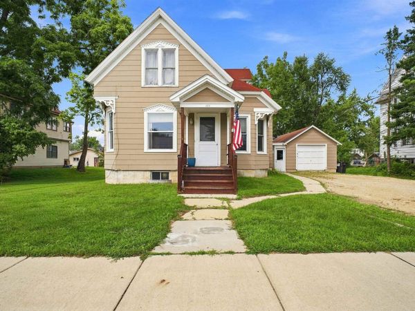 322 W Water Street, Princeton, WI 54968