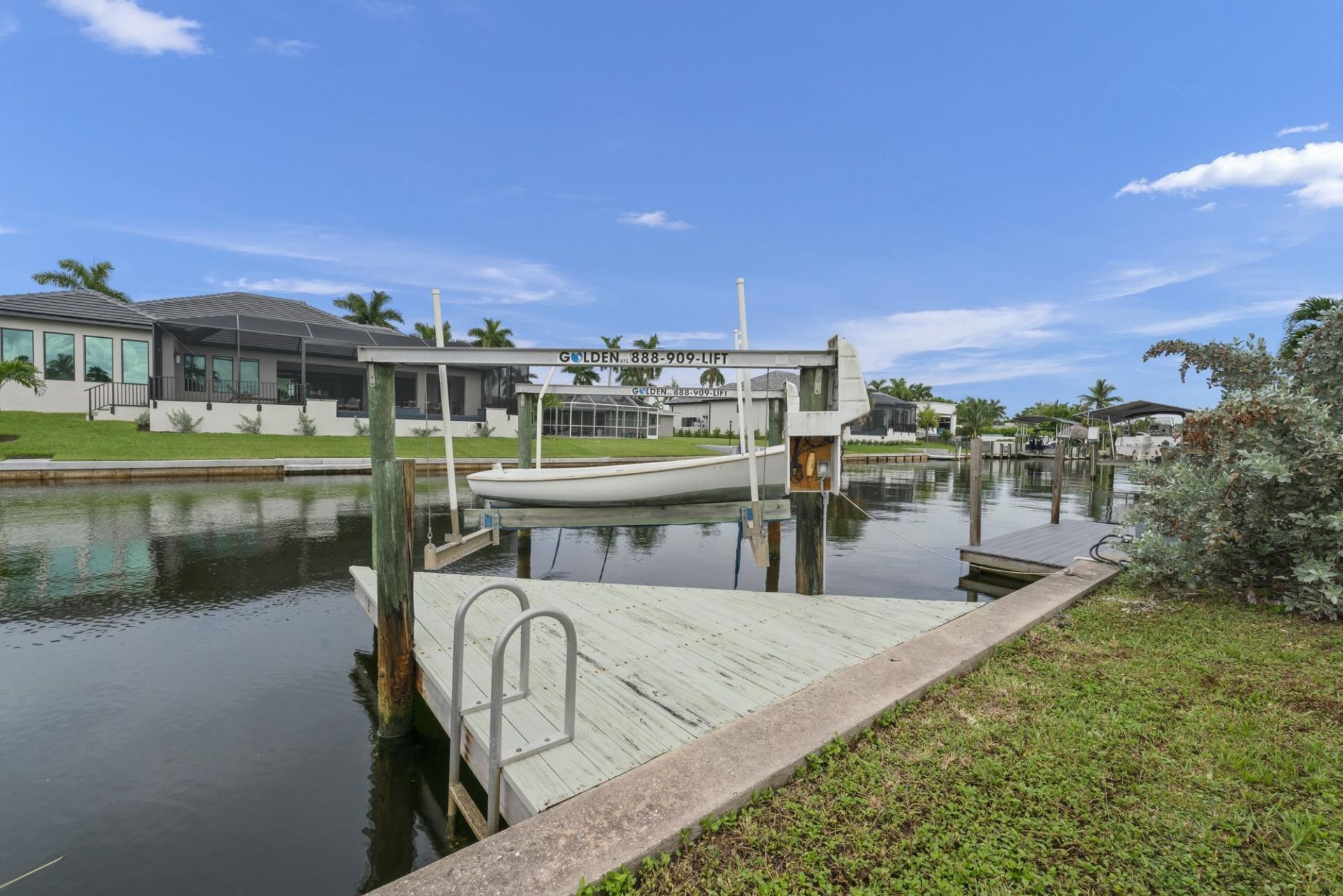 5305 Bayview Ct, Cape Coral, FL 33904 Photo