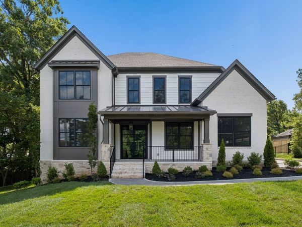 2808 White Oak Dr , Nashville, TN 37215
