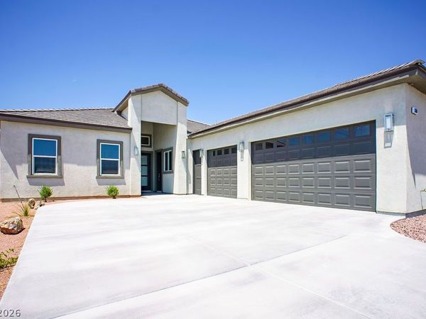 1860 Old West Avenue , Pahrump, NV 89048