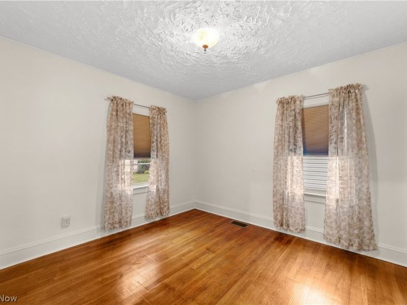 14602 Mitchell Avenue, Cleveland, OH 44111 Photo 12