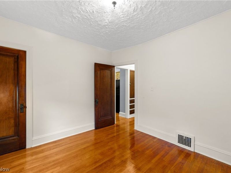 14602 Mitchell Avenue, Cleveland, OH 44111 Photo 13