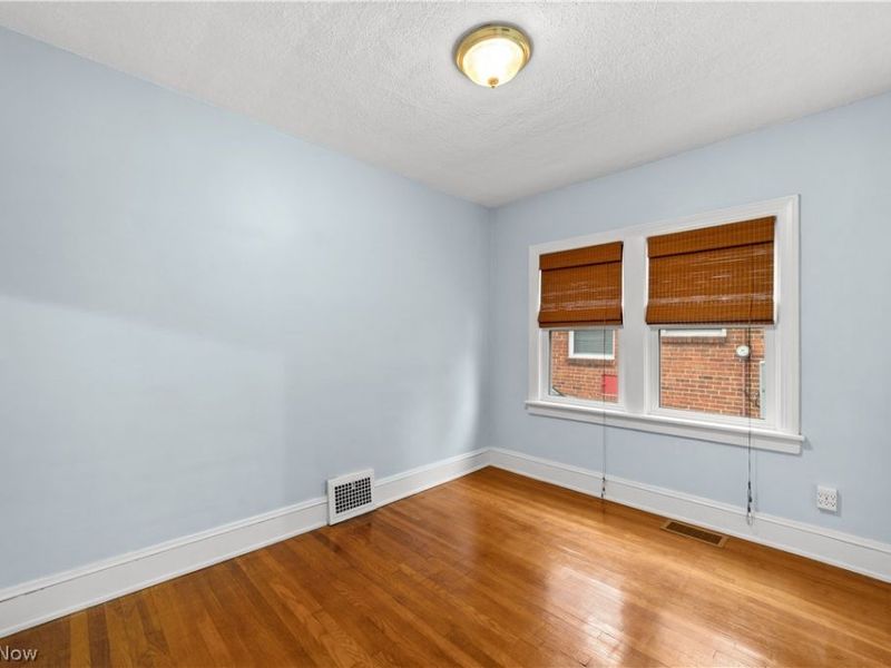 14602 Mitchell Avenue, Cleveland, OH 44111 Photo 15