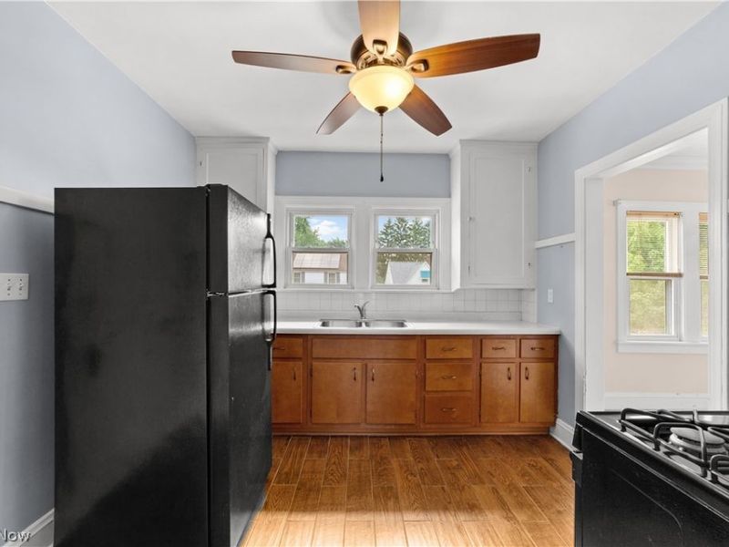 14602 Mitchell Avenue, Cleveland, OH 44111 Photo 22