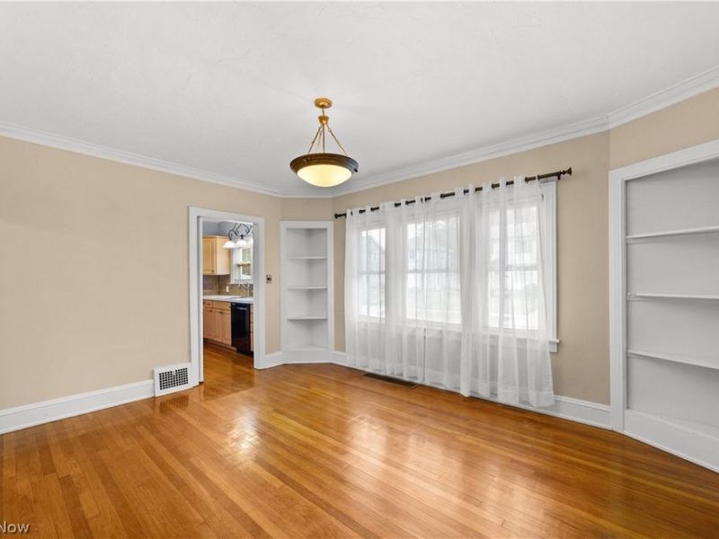 14602 Mitchell Avenue, Cleveland, OH 44111 Photo 6