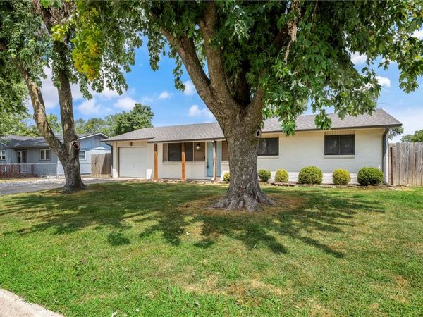 1529 W Janda Drive , Rogers, AR 72756