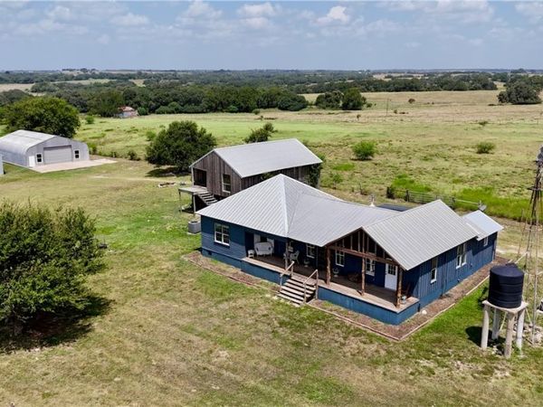 4228 County Road 256, Moulton, TX 77975