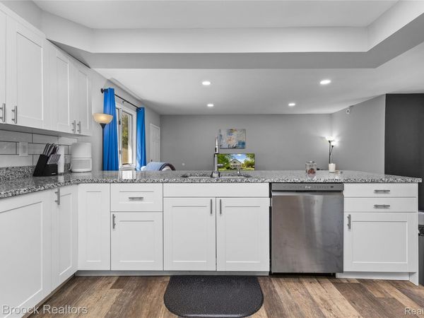 27216 Shiawassee Road, Southfield, Mi 48033