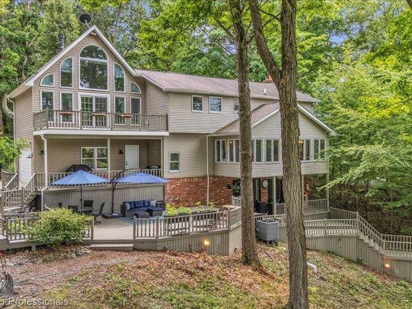 4100 Waterland W Drive, Hadley Township, Mi 48455