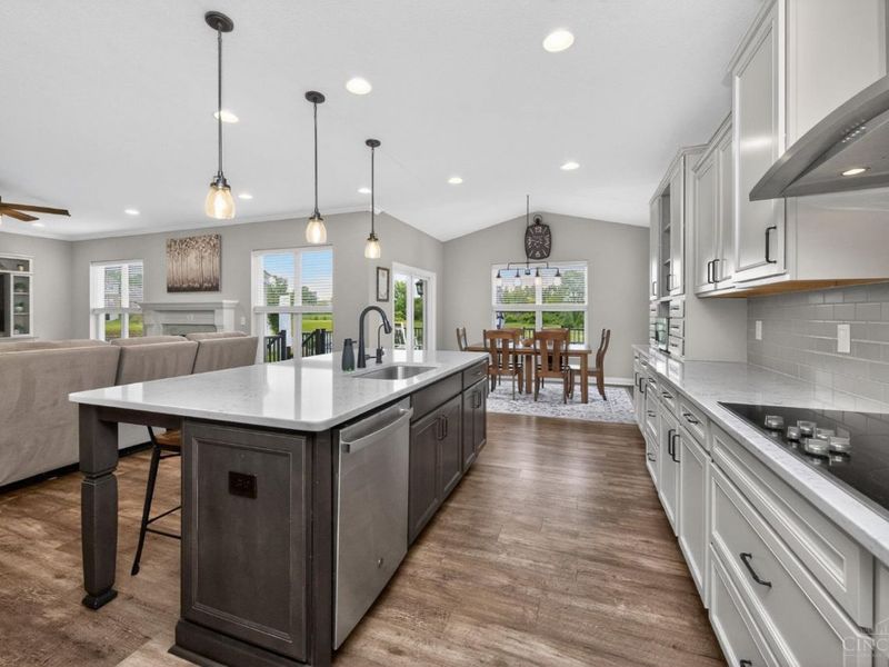 8101 Taffy Drive, West Chester, OH 45069 Photo 12