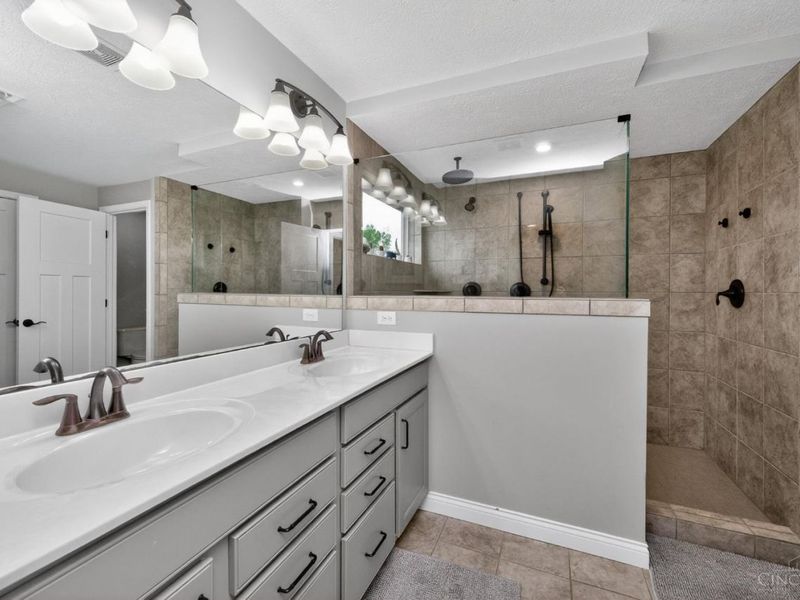 8101 Taffy Drive, West Chester, OH 45069 Photo 33