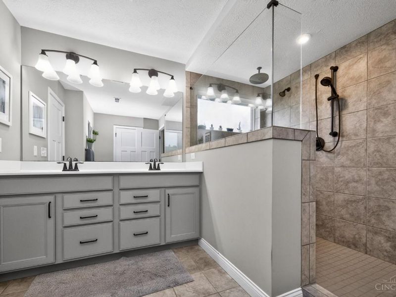 8101 Taffy Drive, West Chester, OH 45069 Photo 34