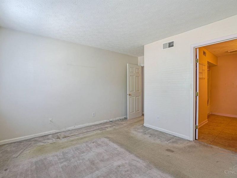 10555 Montgomery Road, Unit 35, Montgomery, OH 45242 Photo 10