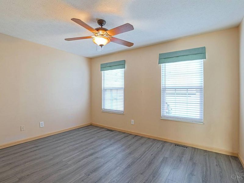 10555 Montgomery Road, Unit 35, Montgomery, OH 45242 Photo 12