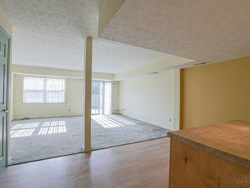 10555 Montgomery Road, Unit 35, Montgomery, OH 45242 Photo 15