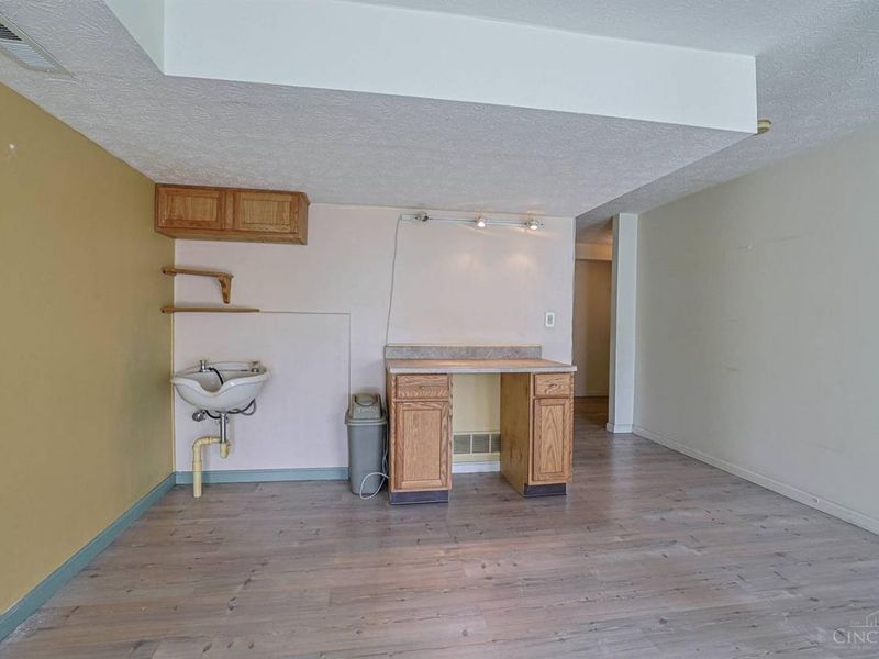 10555 Montgomery Road, Unit 35, Montgomery, OH 45242 Photo 18