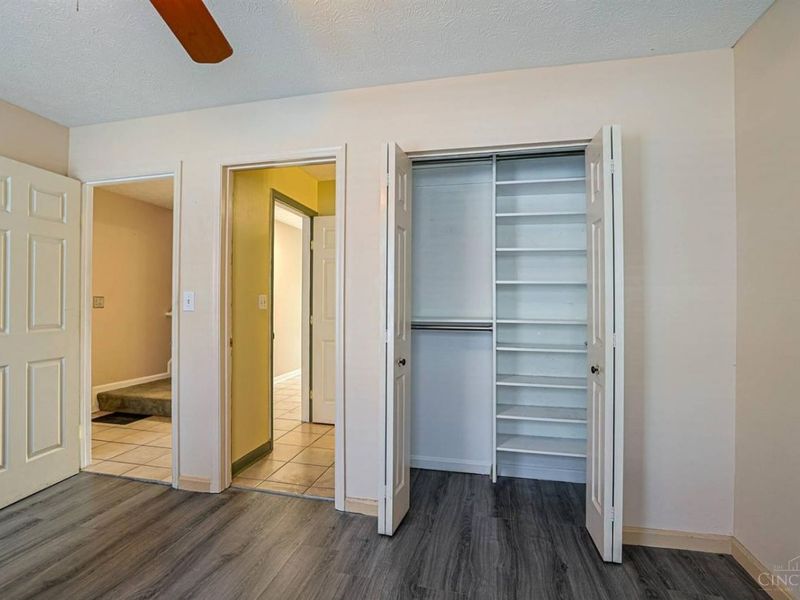 10555 Montgomery Road, Unit 35, Montgomery, OH 45242 Photo 28