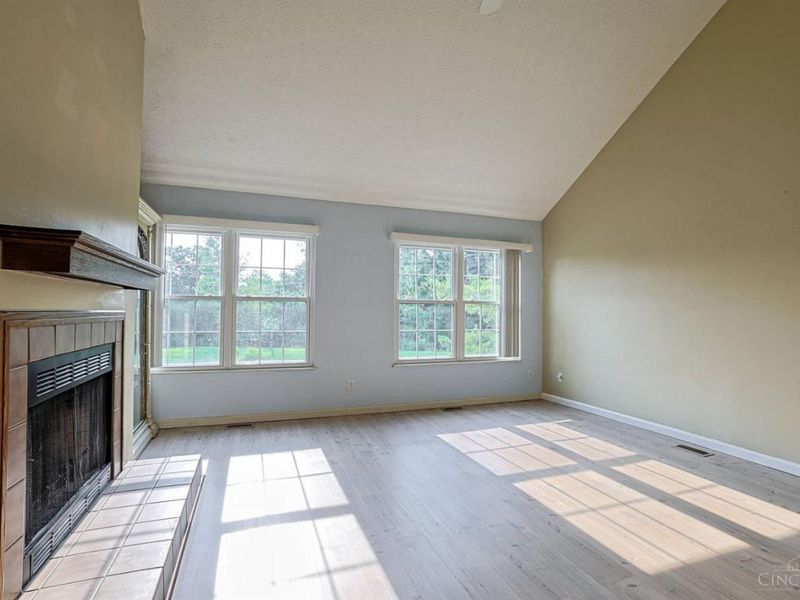 10555 Montgomery Road, Unit 35, Montgomery, OH 45242 Photo 3
