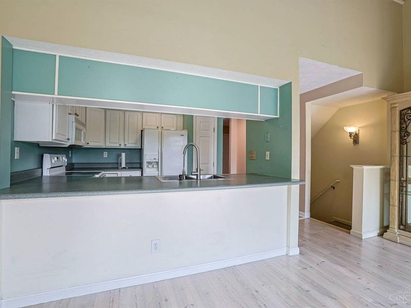 10555 Montgomery Road, Unit 35, Montgomery, OH 45242 Photo 8