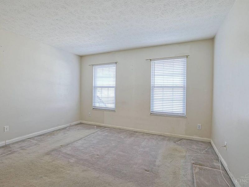 10555 Montgomery Road, Unit 35, Montgomery, OH 45242 Photo 9