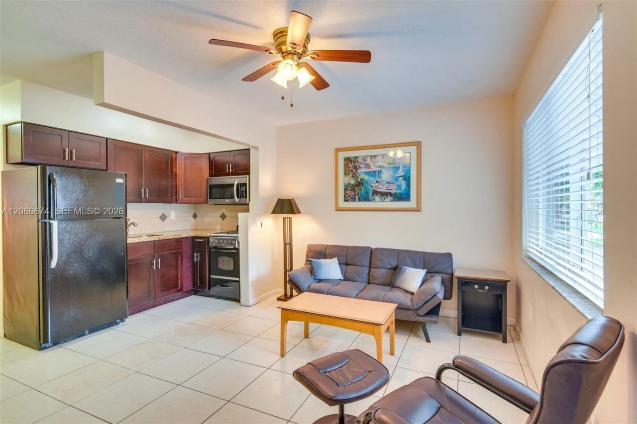 412 NE 4th Ave , Hallandale Beach, FL 33009 Photo