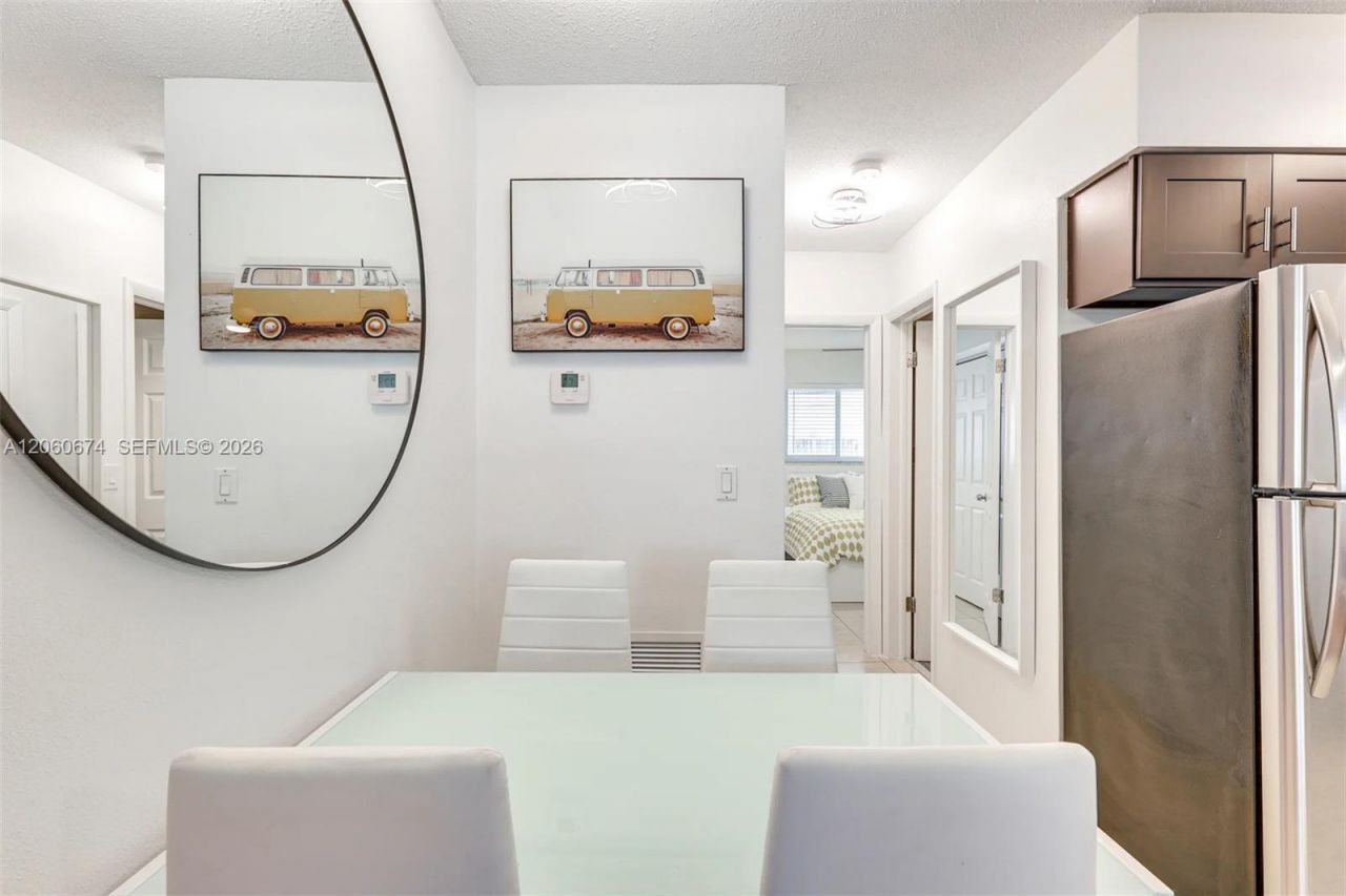 412 NE 4th Ave , Hallandale Beach, FL 33009 Photo