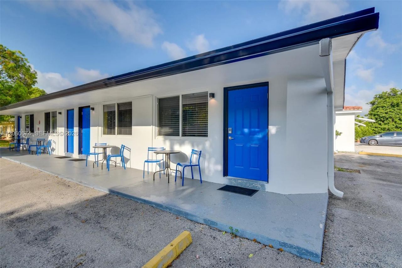 412 NE 4th Ave , Hallandale Beach, FL 33009 Photo